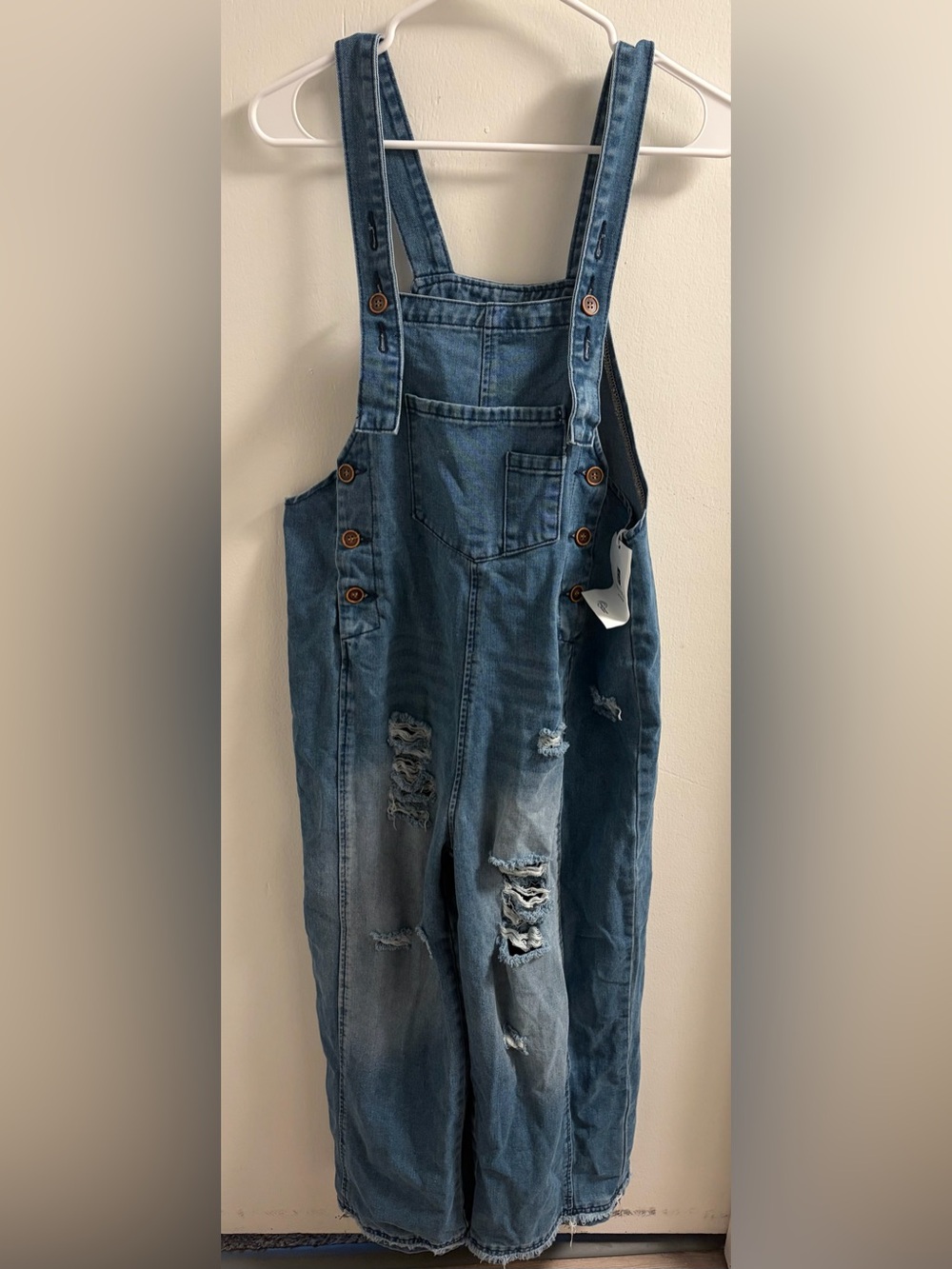 NWT Imily Bela Distressed Light Wash Denim Overalls Size Small